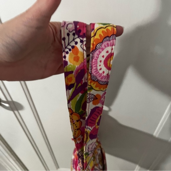 Vera Bradley Vibrant Floral Quilted Shoulder Bag - Picture 4 of 7